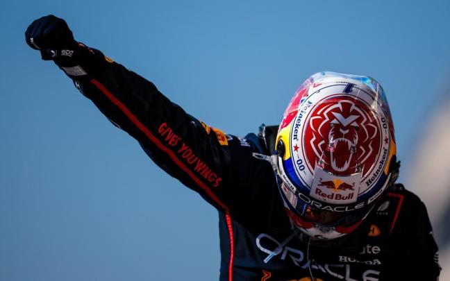 Max Verstappen celebra su victoria en el Gran Premio de Estados Unidos de Fórmula 1.
