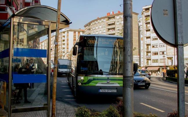 La propuesta busca garantizar plazas suficientes para los usuarios de Bizkaibus.