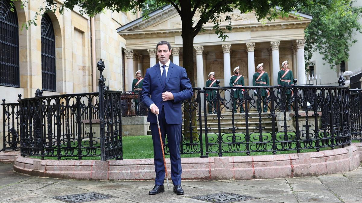 Imanol Pradales durante su jura y toma de posesión de su cargo como lehendakari.