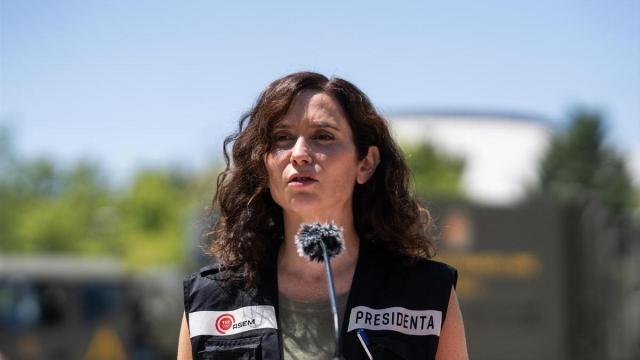 La presidenta de la Comunidad de Madrid, Isabel Díaz Ayuso, en una comparecencia ante los medios en relación al incendio de la Sierra Oeste.