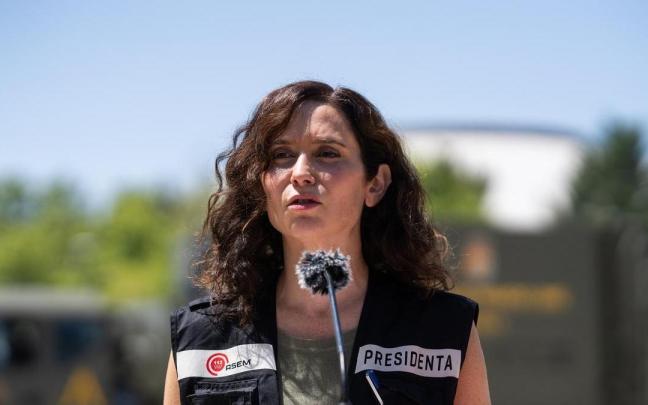 La presidenta de la Comunidad de Madrid, Isabel Díaz Ayuso, en una comparecencia ante los medios en relación al incendio de la Sierra Oeste.