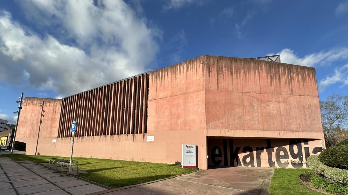 Edificio Elkartegi de Durango
