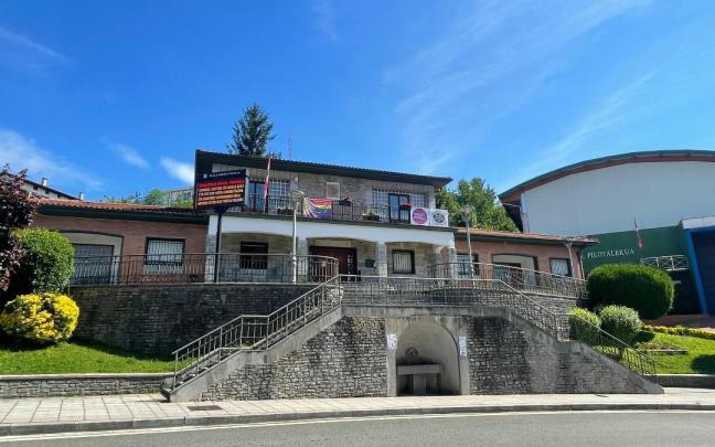 Refuerzo de la brigada municipal en Mallabia / Ayuntamiento de Mallabia Refuerzo de la brigada municipal en Mallabia