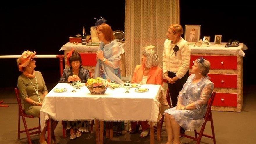 Oroimenak Antzerki Taldea en otra representación teatral
