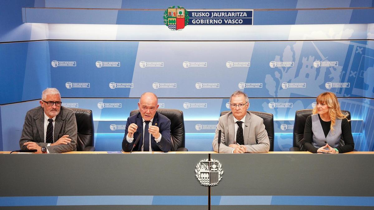 Responsables del Departamento de Ciencia, Universidades e Innovación y de la EHU se han reunido hoy en la sede del Gobierno Vasco en Bilbao.