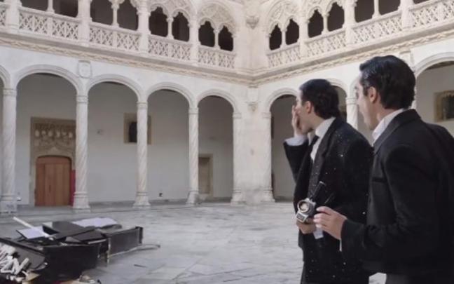 Los Javis y Ana Belén protagonizan el anuncio de los Goyas 2024