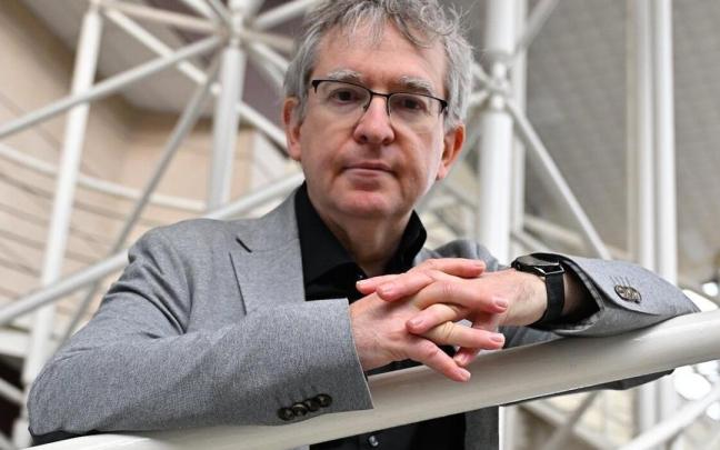 El escritor Santiago Posteguillo.