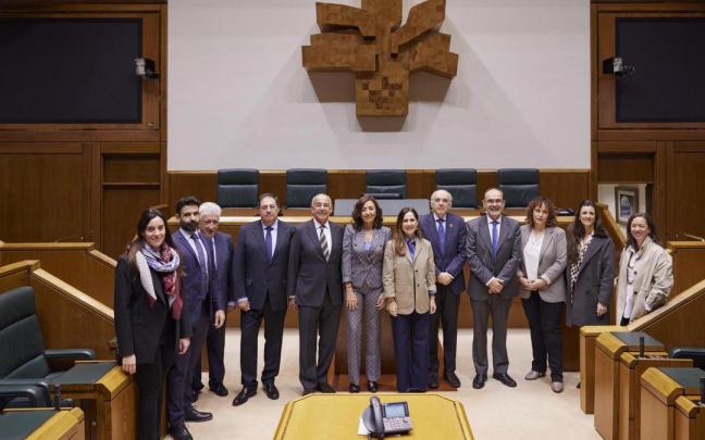 Garamendi ha abierto este miércoles en el Parlamento Vasco una jornada sobre Derecho Privado.