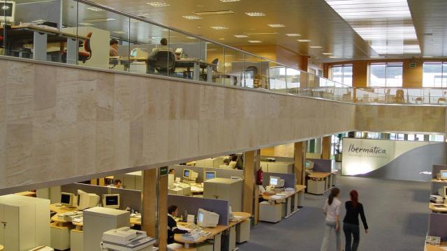 Interior de la sede central de Ibermática, en el Parque Tecnológico de Gipuzkoa.