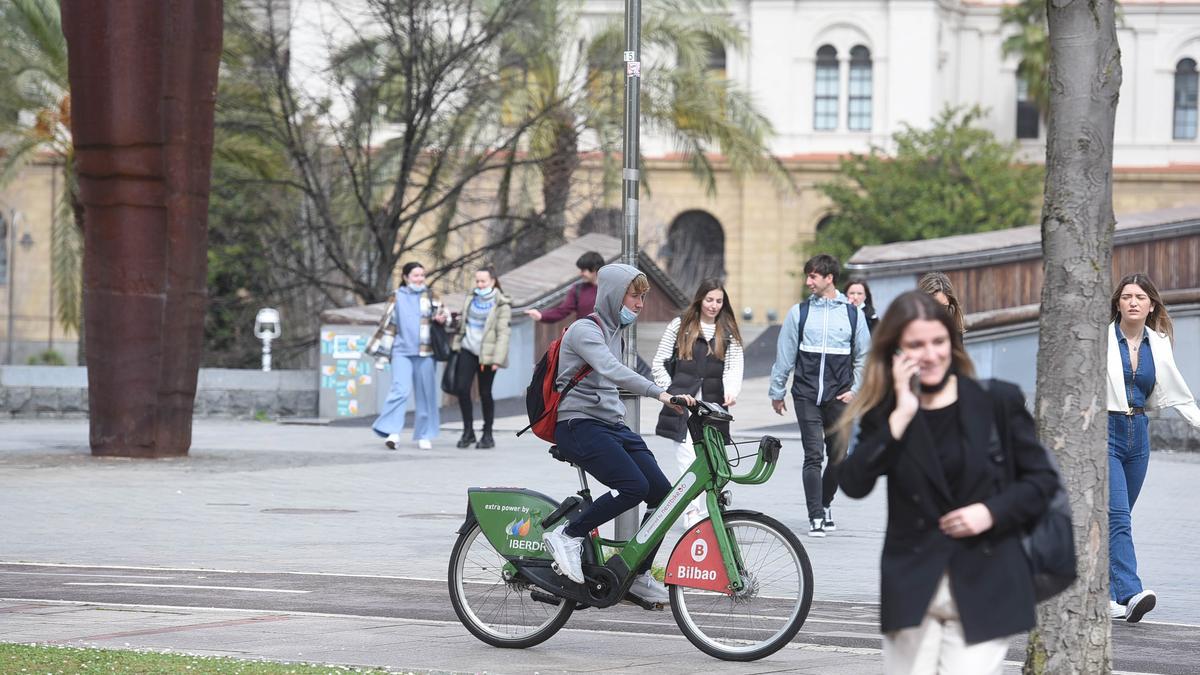 Las bicicletas eléctricas de BizkaiBizi pronto se pondrán en marcha.