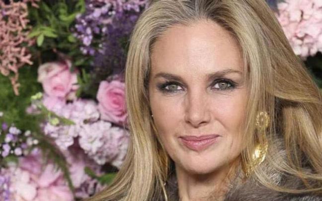 Genoveva Casanova se encuentra centrada en su familia