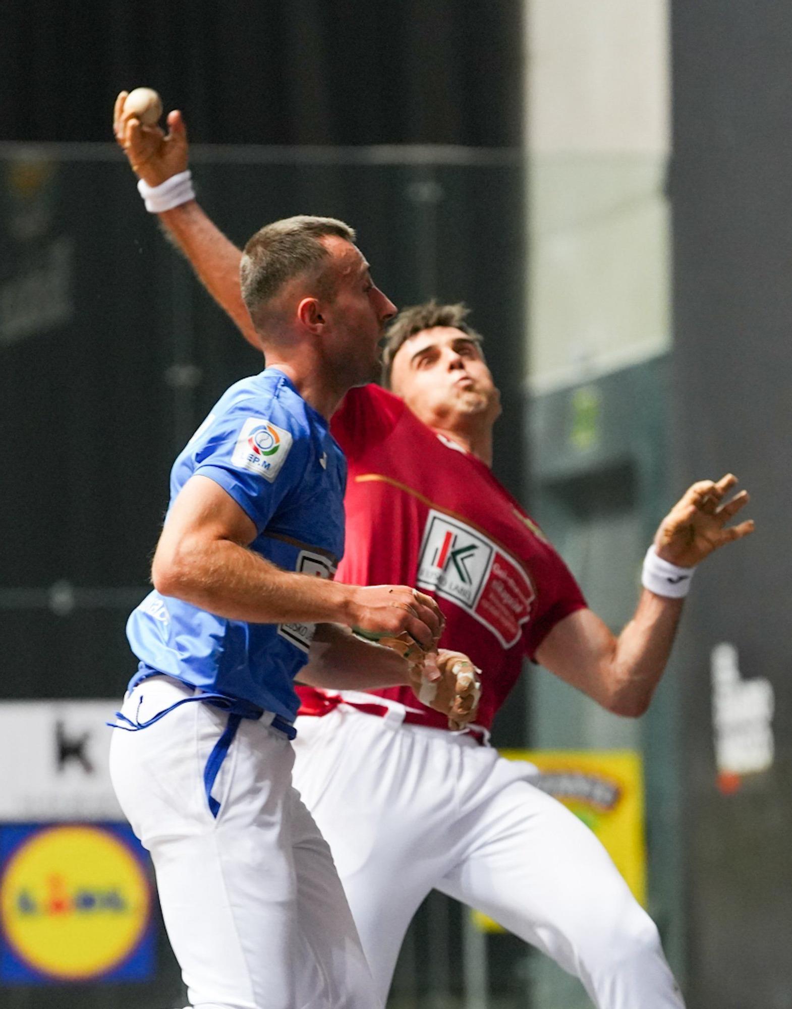 Jon Ander Peña gana a Bakaikoa en el Cuatro y Medio.