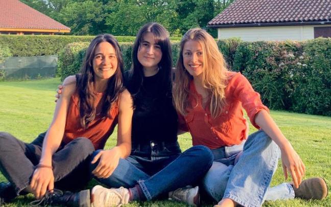 Amalur y Shuyana Izaga y Marta Villalva han creado un proyecto artístico-educativo. / Cedida Amalur y Shuyana Izaga y Marta Villalva han creado un proyecto artístico-educativo.