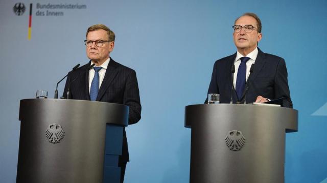 Johann Wadephul, ministro de Asuntos Exteriores de Alemania, y Alexander Dobrindt, ministro del Interior de Alemania