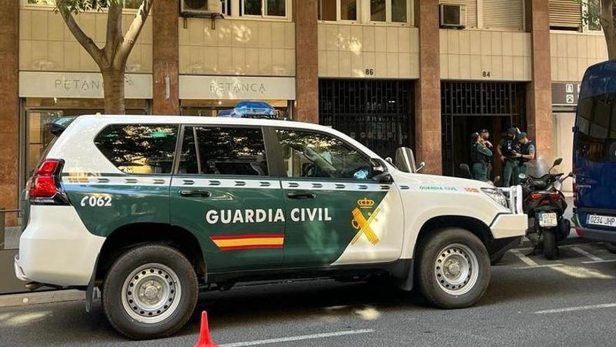 Una patrulla de la Guardia Civil en Barcelona.