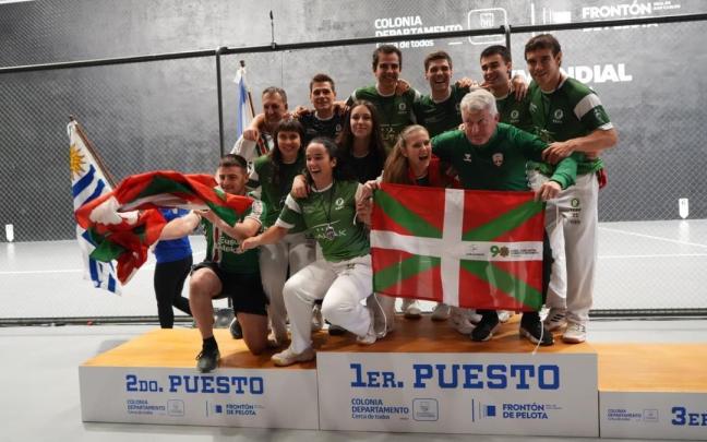 Euskadi hace historia en Uruguay al conquistar sus dos primeras medallas oficiales en un Mundial de Pelota Vasca