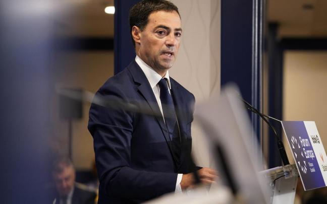 El lehendakari, Imanol Pradales, en el desayuno del Fórum Europa