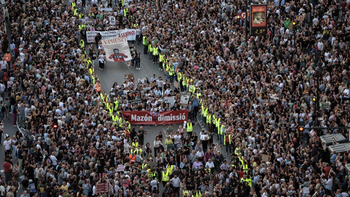 Imagen de la manifestación que ha recorrido el centro de Valencia