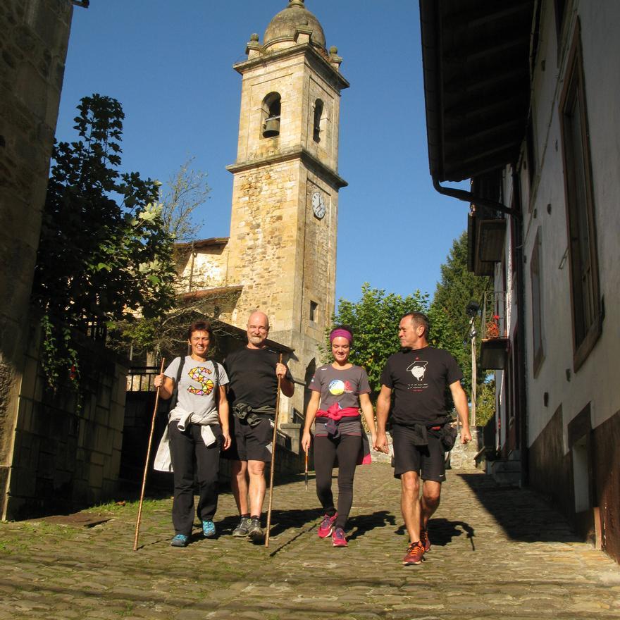 La travesía parte a las 10.00 horas desde Ubide