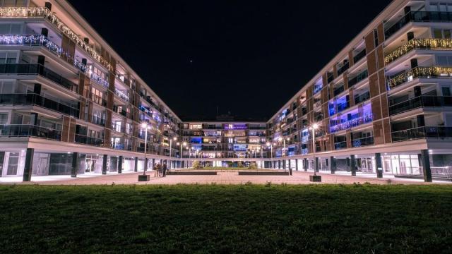 El primer reto de esta Navidad es superar los 1.100 balcones iluminados y decorados