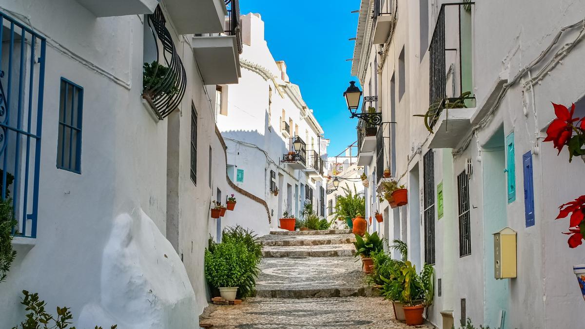 Callejón estrecho en Frigiliana.