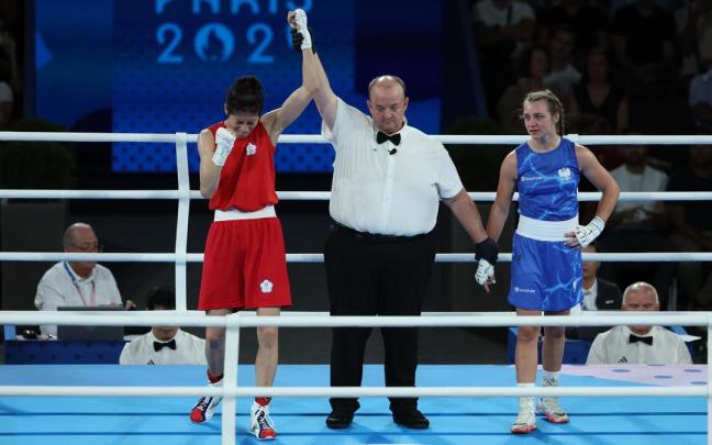 La boxeadora taiwanesa Lin Yu-ting (rojo) vence a la polaca Julia Szeremeta en el combate por la medalla de oro de Boxeo -57kg femenino / Kiko Huesca La boxeadora taiwanesa Lin Yu-ting (rojo) vence a la polaca Julia Szeremeta en el combate por la medalla de oro de Boxeo -57kg femenino