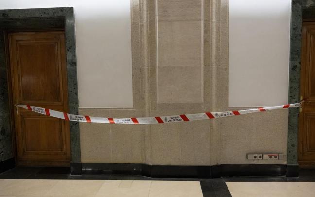 Desalojada una zona del Congreso de los Diputados por el efecto de un bote de gas pimienta durante una sesión de control al Gobierno.