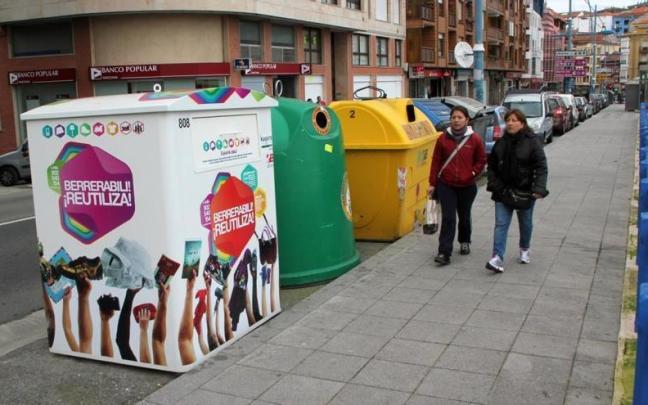 Contenedores de reciclaje.