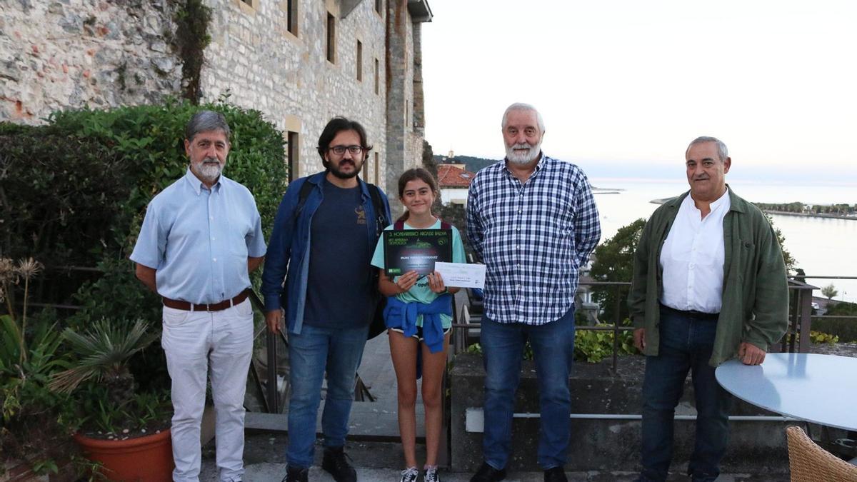 Foto de la entrega de premios de una edición previa del Rally Fotográfico de Hondarribia.