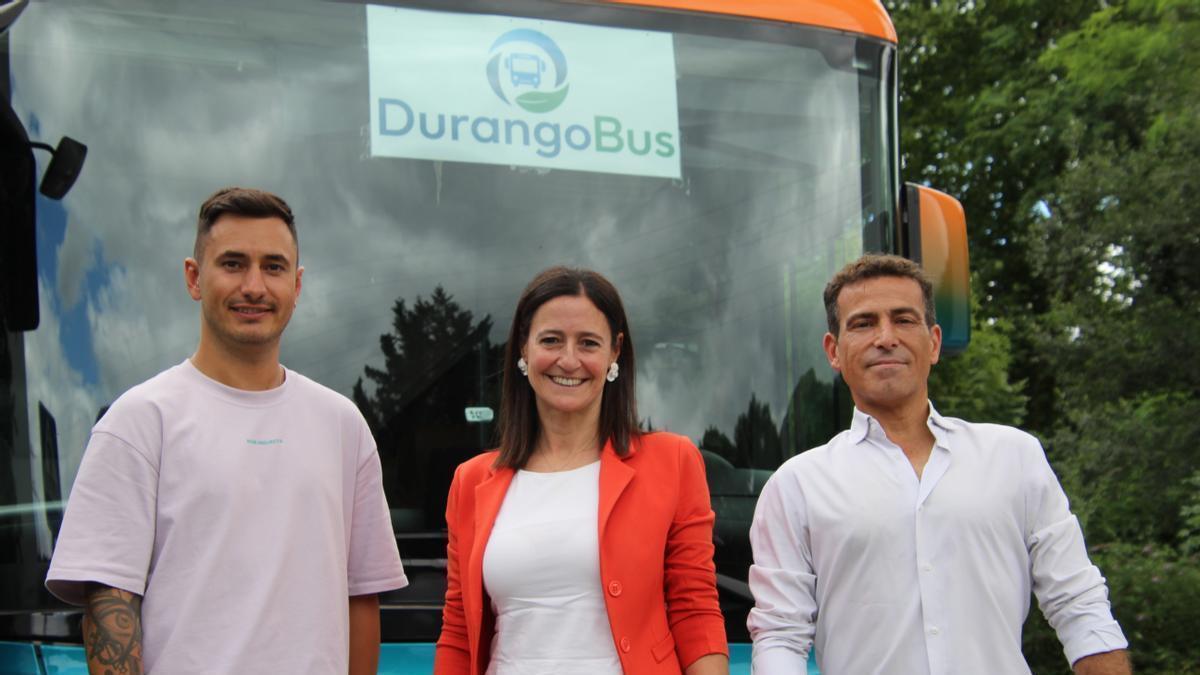 Iker Txertudi, Mireia Elkoroiribe y Carlos García