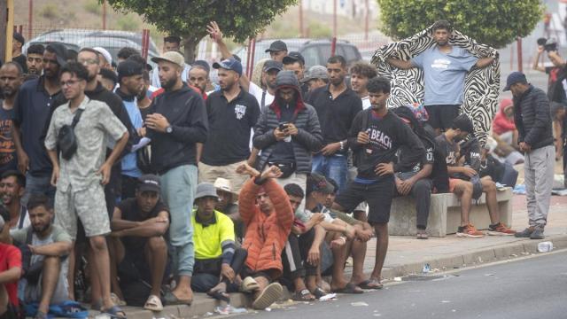 Imágenes de Ceuta un mes después de la entrada masiva de migrantes.