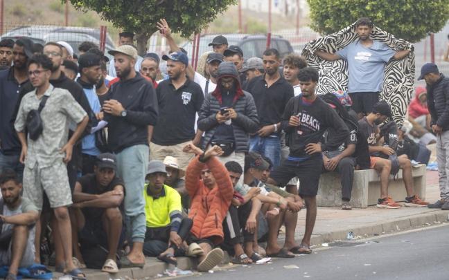 Imágenes de Ceuta un mes después de la entrada masiva de migrantes.