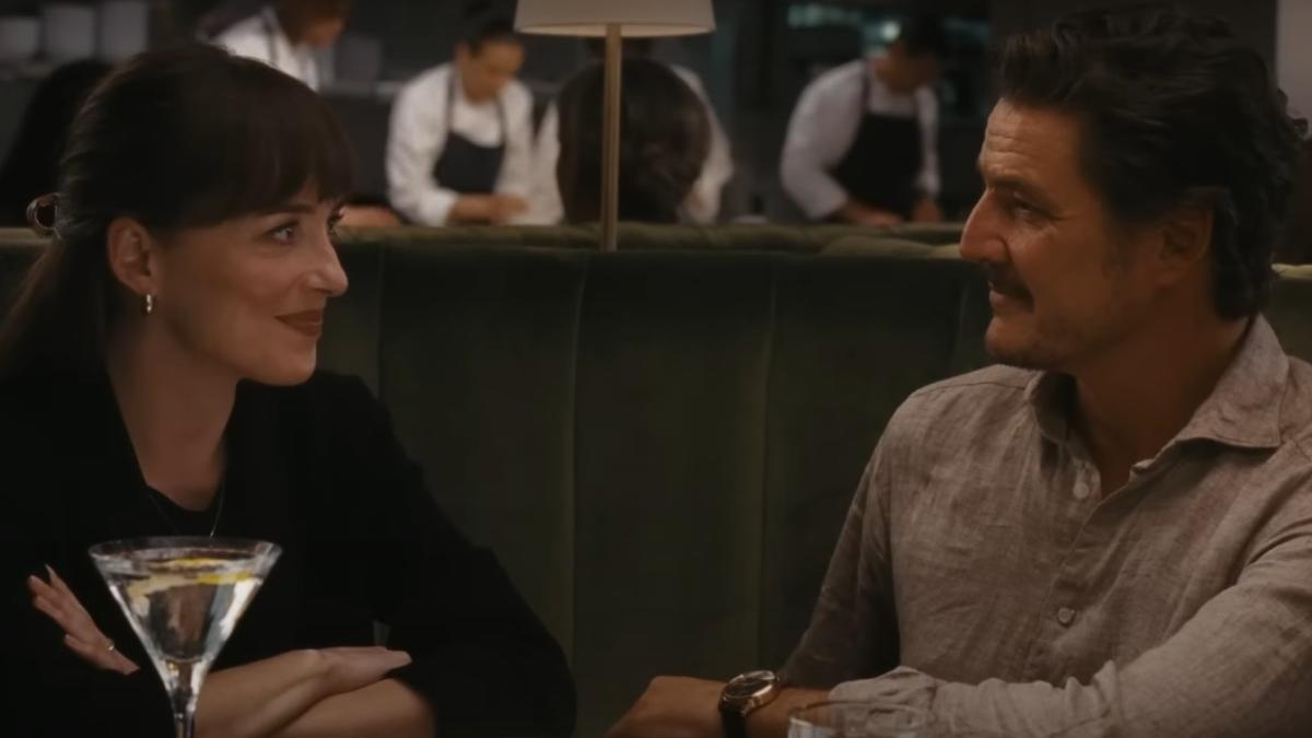 Dakota Johnson y Pedro Pascal en 'Materialistas'