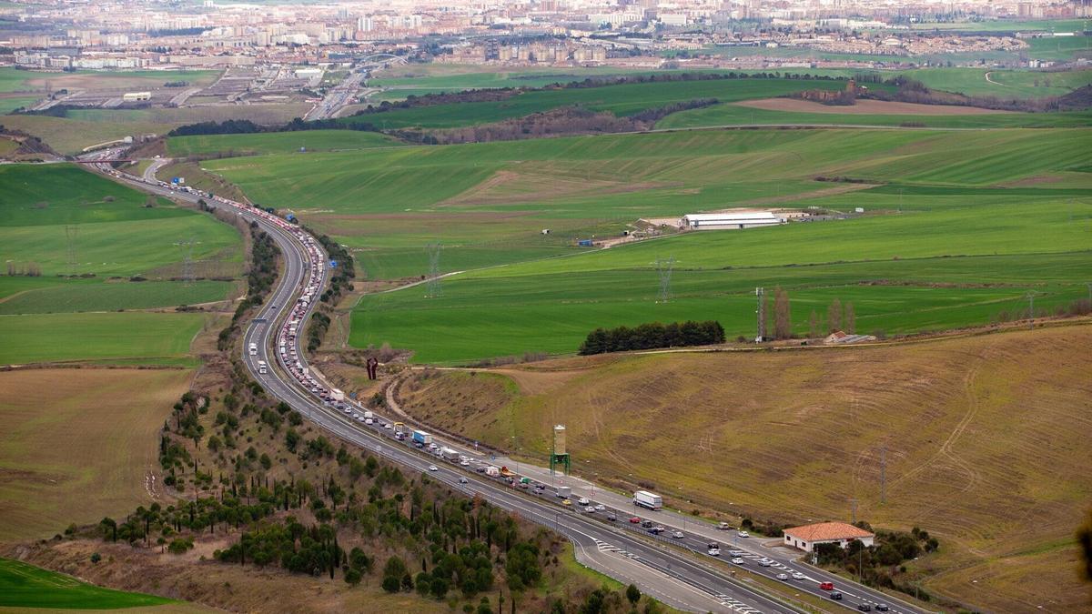 Imagen de archivo de la autovía A-12 a su paso por Navarra