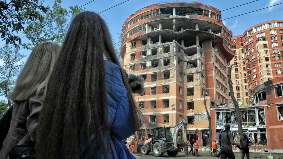 Un edificio de Odesa, tras el ataque contra infraestructura "crítica" perpetrado por misiles rusos.