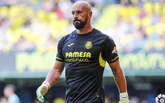Pepe Reina, en un reciente partido con el Villarreal. Pepe Reina, en un reciente partido con el Villarreal.