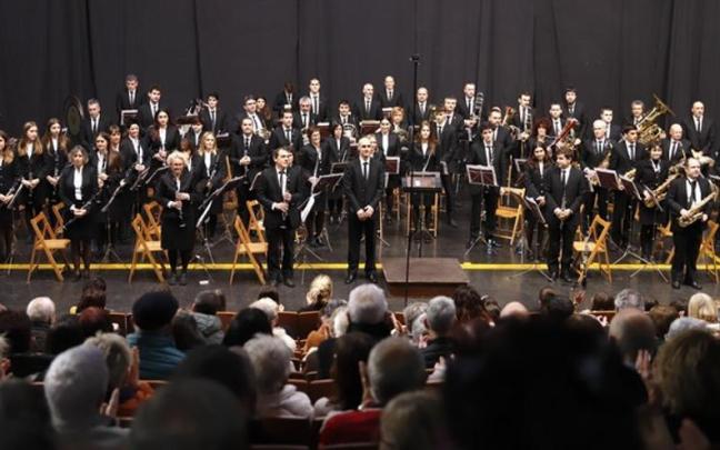 La banda de música de Bergara en un concierto. / A.D. La banda de música de Bergara en un concierto.