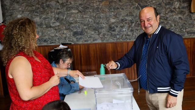 La jornada electoral del 9-J, en imágenes