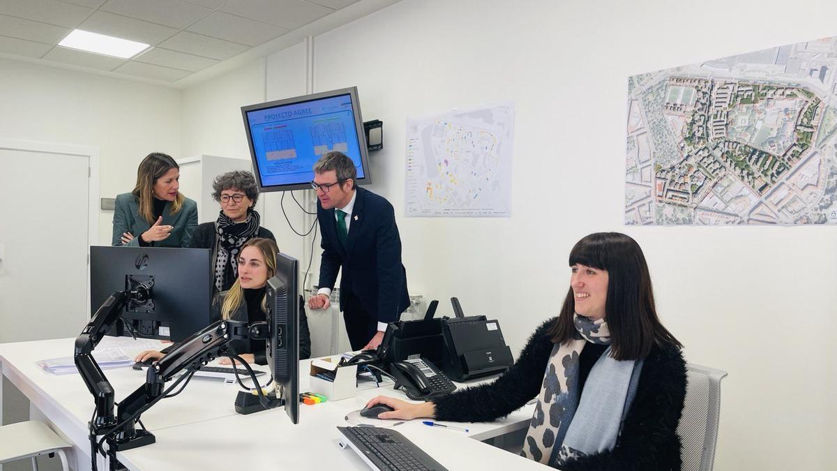 Estreno de la nueva oficina este lunes