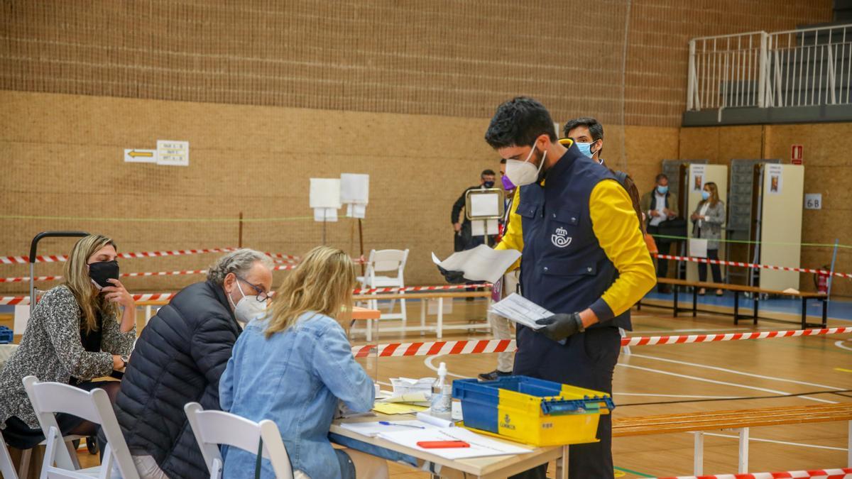 La pandemia disparó las solicitudes de voto por correo en las elecciones anteriores.