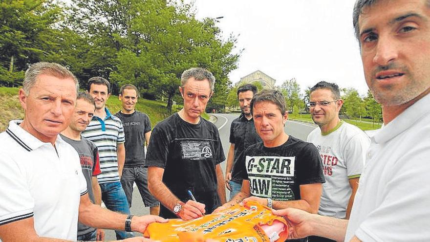 Reencuentro del equipo del Tour de 2001.