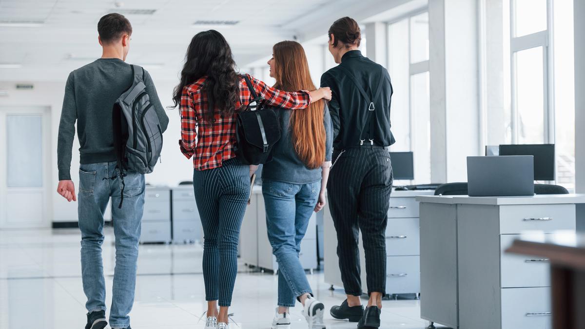 Los trabajadores jóvenes, los migrantes y las mujeres se encuentran entre los colectivos que podrían sufrir más a largo plazo los problemas derivados de una menor cotización.