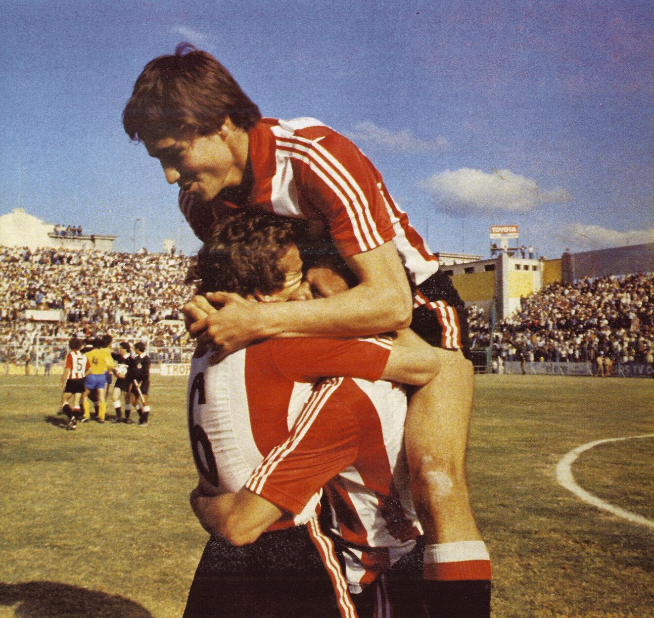 En su trayectoria en el Athletic, Patxi y Julio Salinas tuvieron muchos motivos para celebrar victorias.