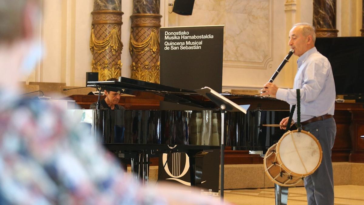 José Ignacio Ansorena protagonizará junto al organista José Antonio Pascual el concierto que tendrá como escenario a la parroquia Santa María La Real de Azkoitia el sábado.