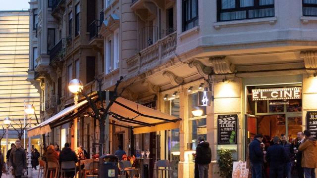 Gros, un barrio que se ha reconvertido y es referente en bares y locales gastronómicos.