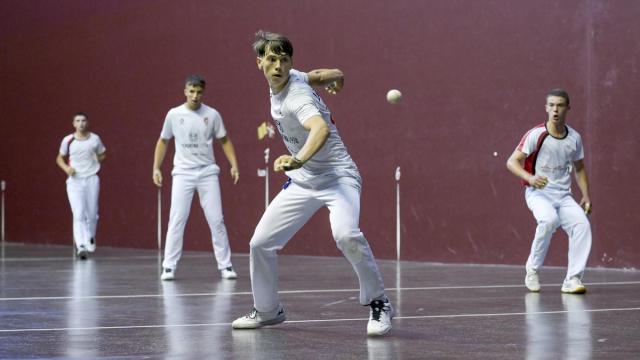 En imágenes: Leitza, a la final del Interpueblos de Euskal Herria tras derrotar a Markina-Xemein en Zumarraga. / Arnaitz Rubio En imágenes: Leitza, a la final del Interpueblos de Euskal Herria tras derrotar a Markina-Xemein en Zumarraga.