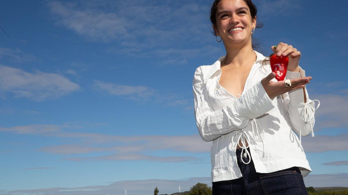 Amaia Romero, con un pimiento.