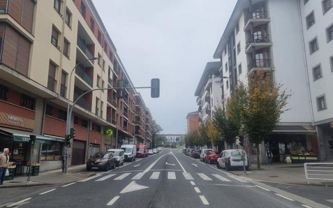 Semáforo de la calle Idiazabal que se ha modificado.