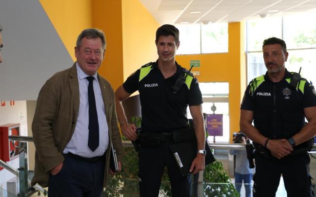 El consejero de Seguridad, Bingen Zupiria, en la reunión del foro de seguridad en Gueñes / Irekia El consejero de Seguridad, Bingen Zupiria, en la reunión del foro de seguridad en Gueñes