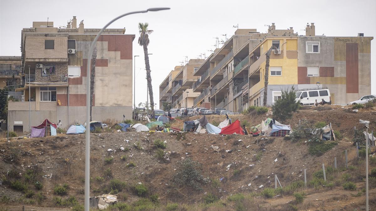 Imágenes de Ceuta cuarenta días después de la entrada masiva de migrantes.